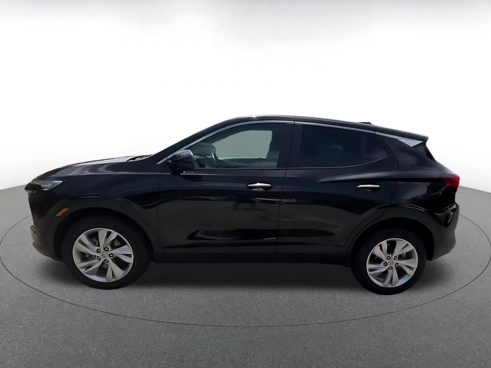 Used 2025 Buick Encore GX Preferred AWD/4WD image 8