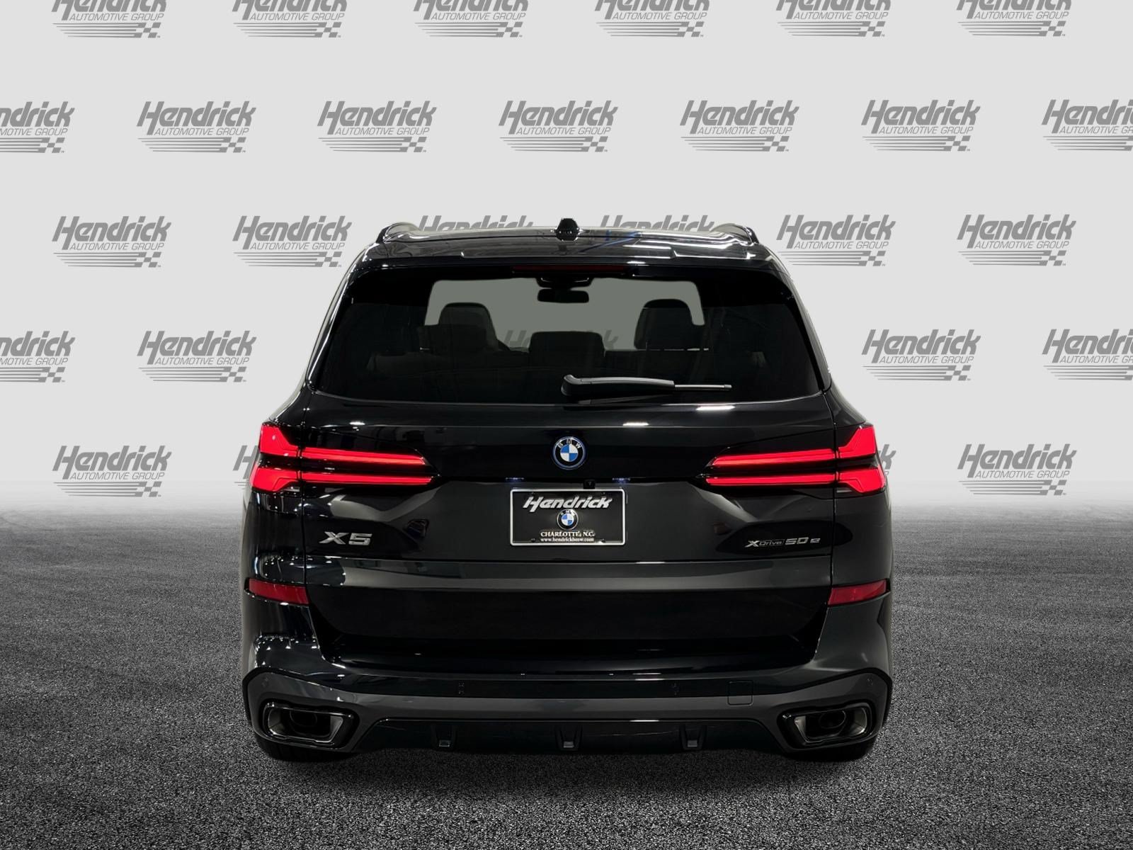 New 2026 BMW X5 xDrive50e w/ M Sport Package AWD/4WD image 7