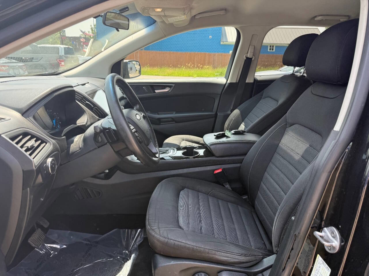 Used 2016 Ford Edge SE image 10