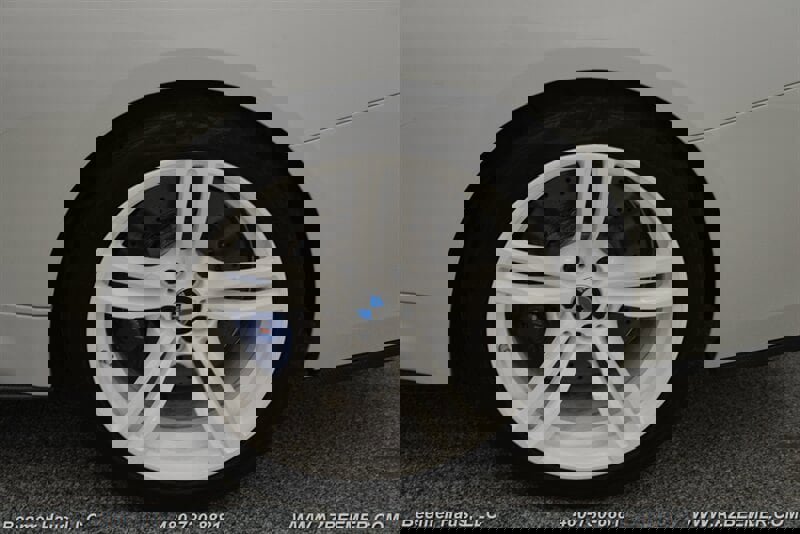 Used 2018 BMW M4 Convertible image 38