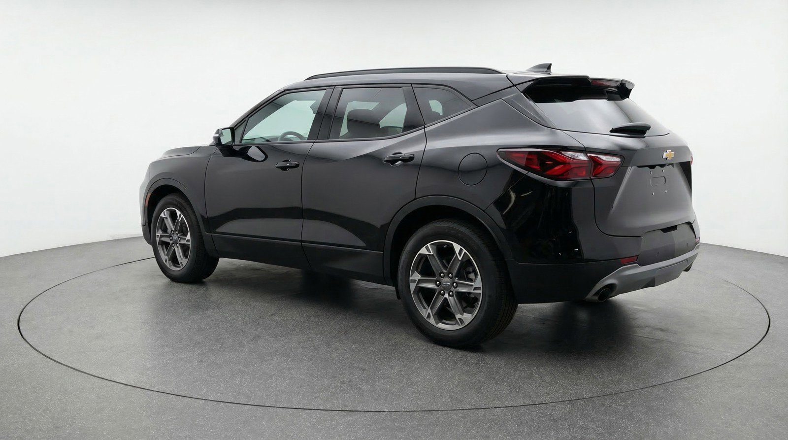 Used 2025 Chevrolet Blazer LT FWD image 6