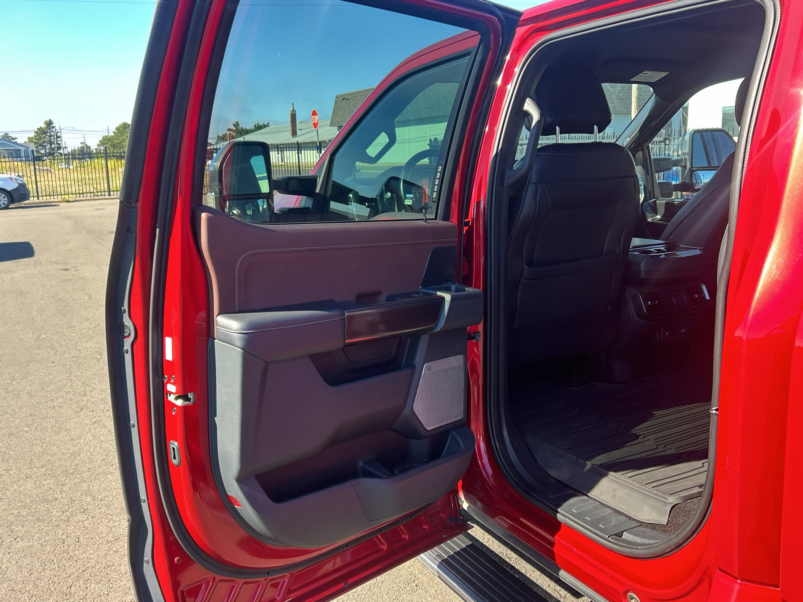 Used 2021 Ford F150 Lariat w/ Equipment Group 502A High AWD/4WD image 32