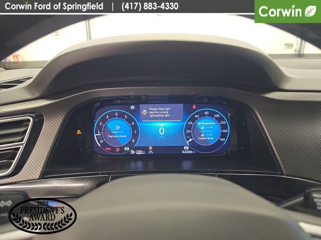 Used 2024 Volkswagen Atlas Peak Edition SE AWD/4WD image 28