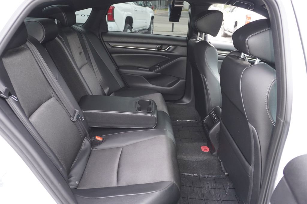 Used 2021 Honda Accord Sport image 11