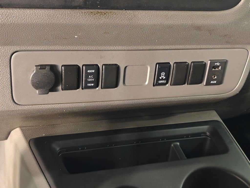 Used 2020 Nissan NV 2500 SV image 13