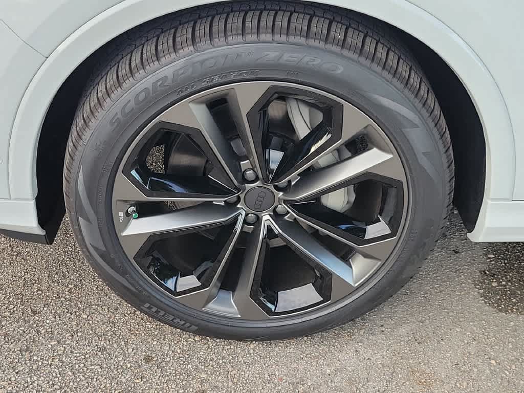 New 2026 Audi Q7 3.0T Prestige AWD/4WD image 16