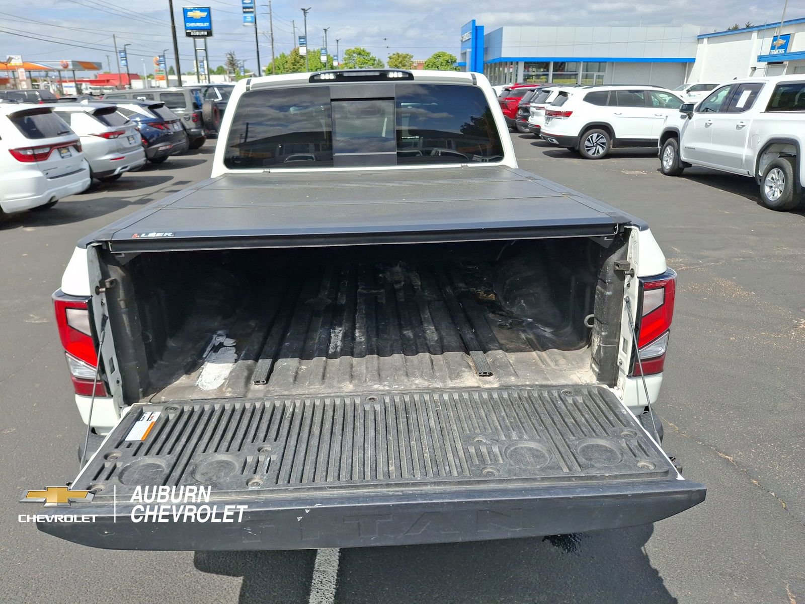 Used 2021 Nissan Titan PRO-4X w/ Pro-4x Convenience Package AWD/4WD image 22