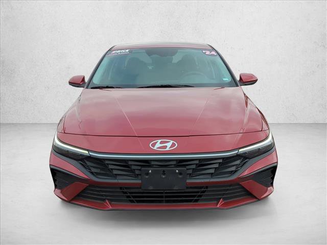 Used 2024 Hyundai Elantra SEL image 2