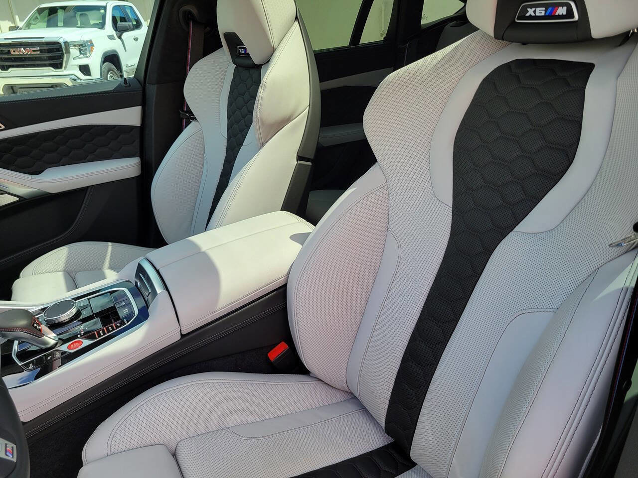 Used 2026 BMW X6 M Competition w/ Executive Package image 20