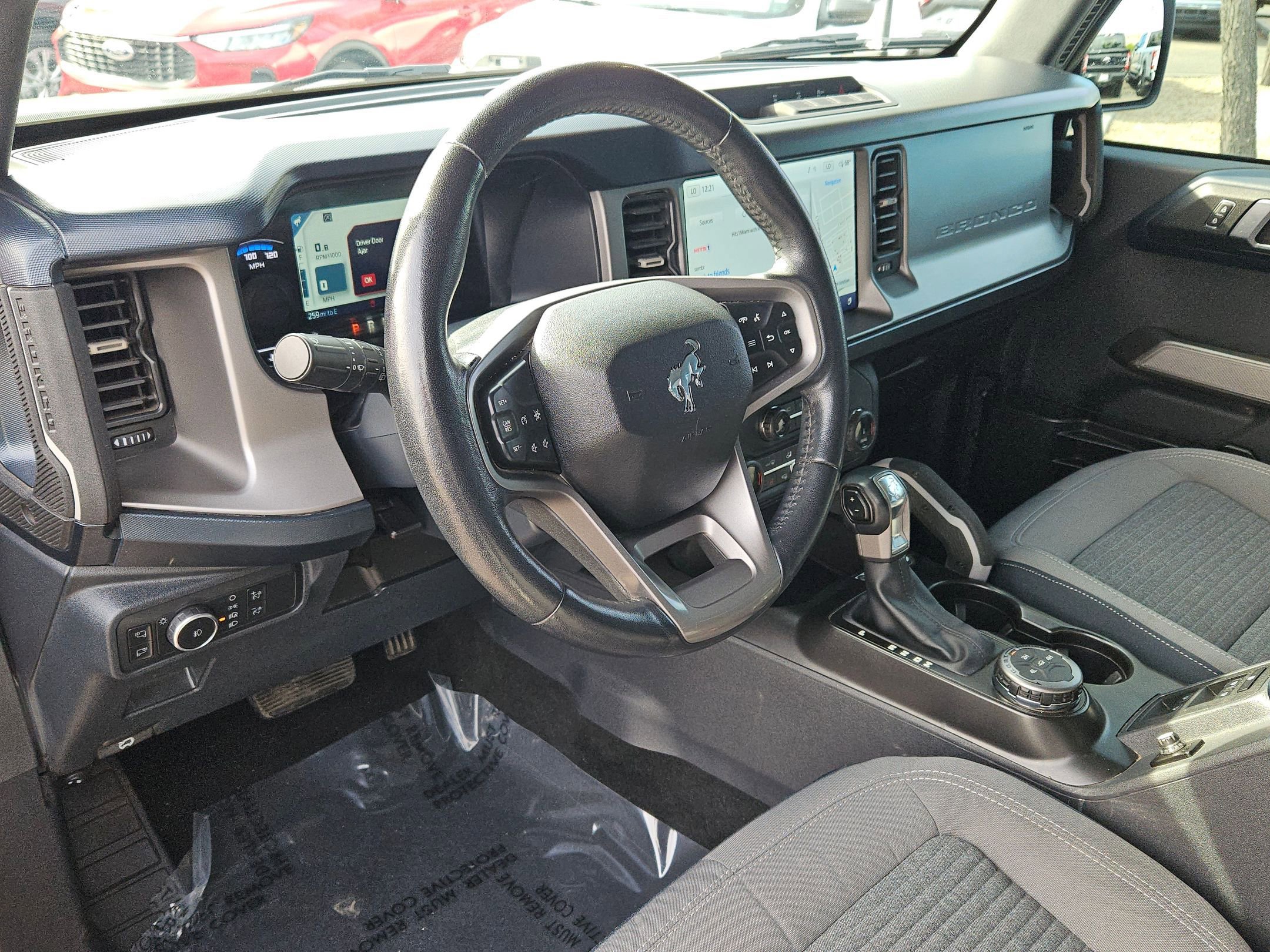 Used 2022 Ford Bronco Outer Banks image 13