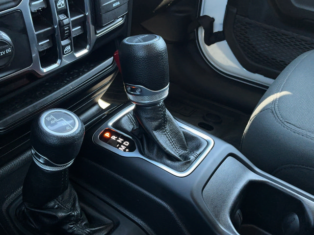 Used 2022 Jeep Gladiator Sport AWD/4WD image 18