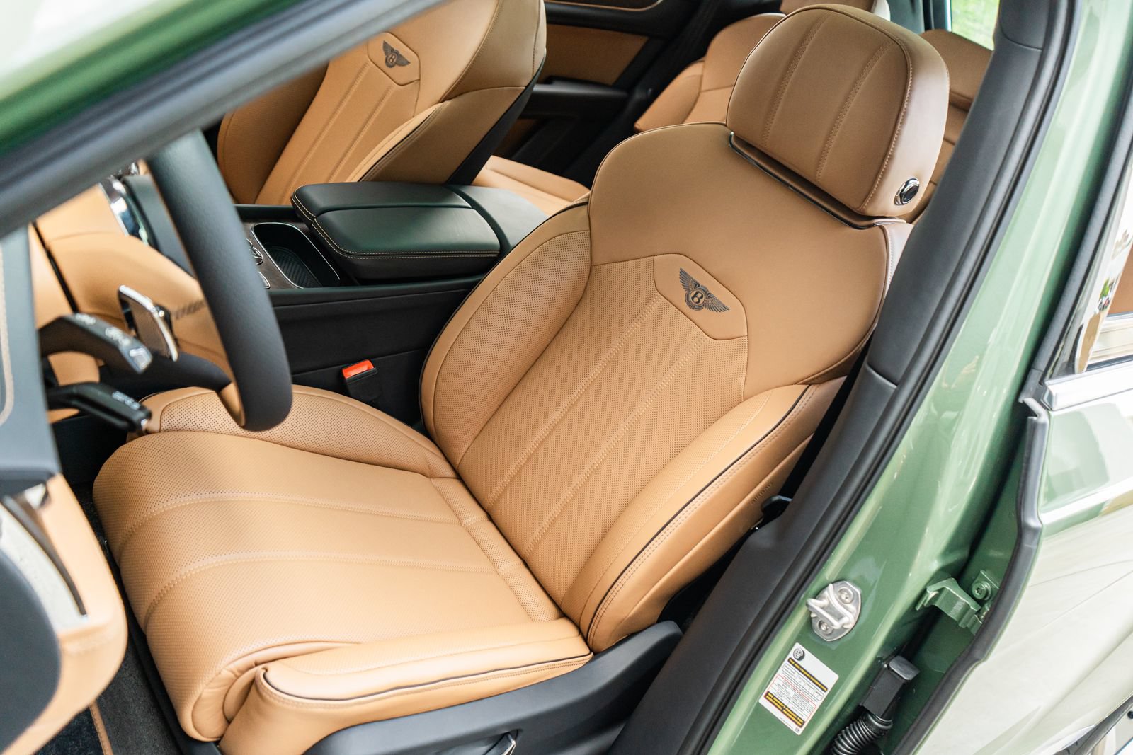 New 2026 Bentley Bentayga AWD/4WD image 25
