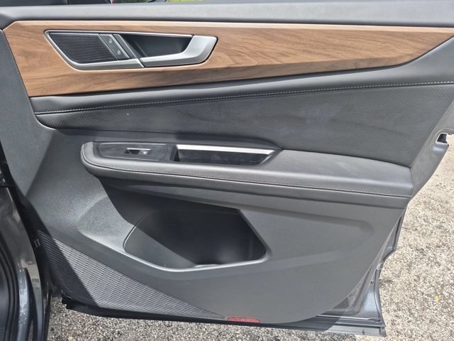 Used 2025 Volkswagen Atlas SE FWD image 33