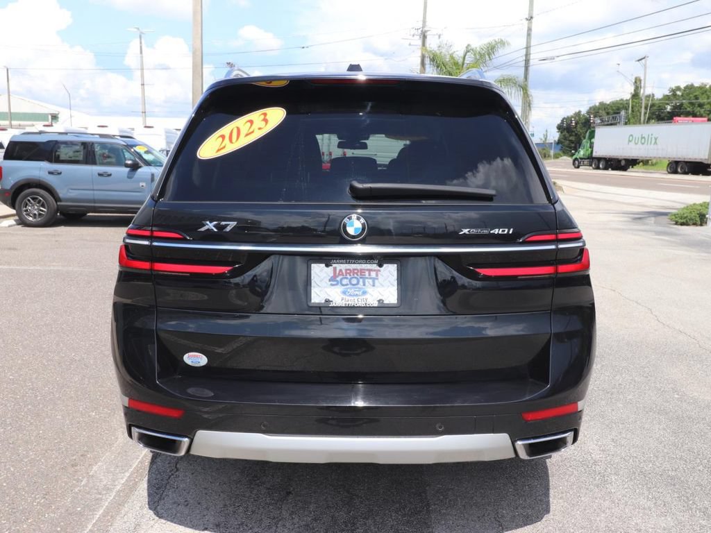 Used 2023 BMW X7 xDrive40i AWD/4WD image 10