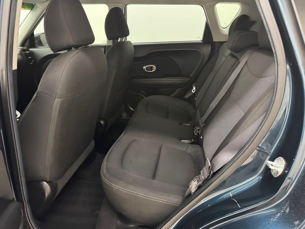 Used 2017 Kia Soul + FWD image 21