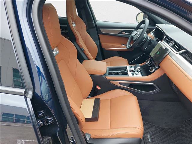 New 2026 Jaguar F-PACE R-Dynamic S image 7