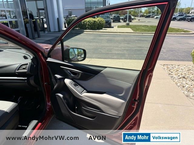 Used 2019 Subaru Forester Premium w/ All-Weather Package AWD/4WD image 18
