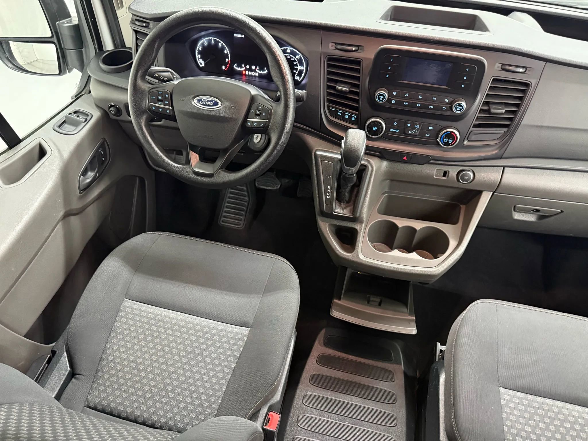 Used 2021 Ford Transit 350 XLT image 24