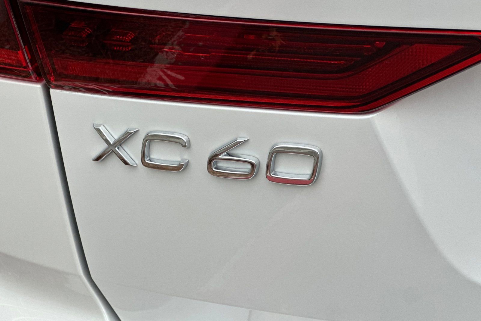 New 2026 Volvo XC60 T8 Ultra w/ Protection Package Premier image 12