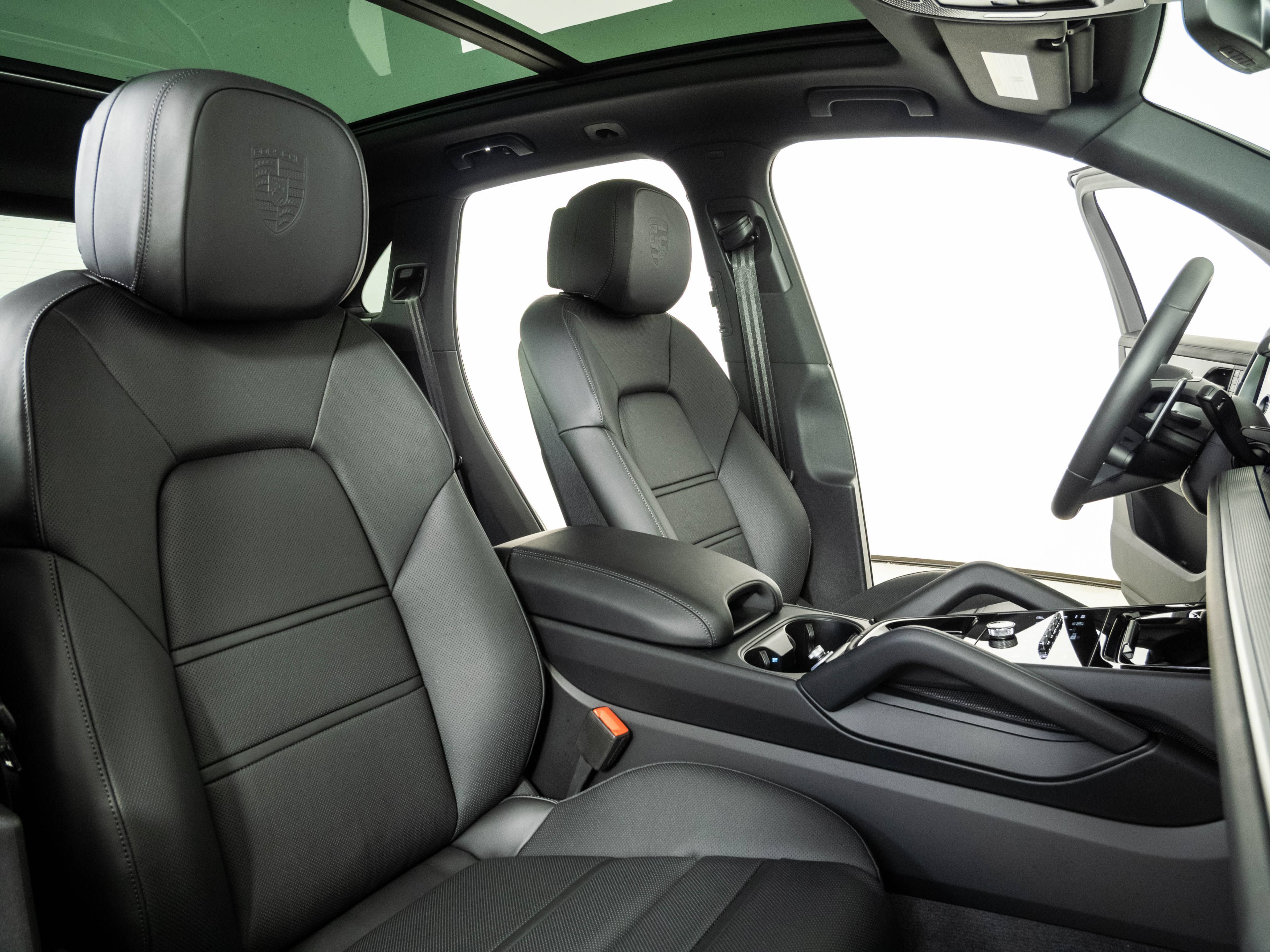 New 2026 Porsche Cayenne AWD/4WD image 24