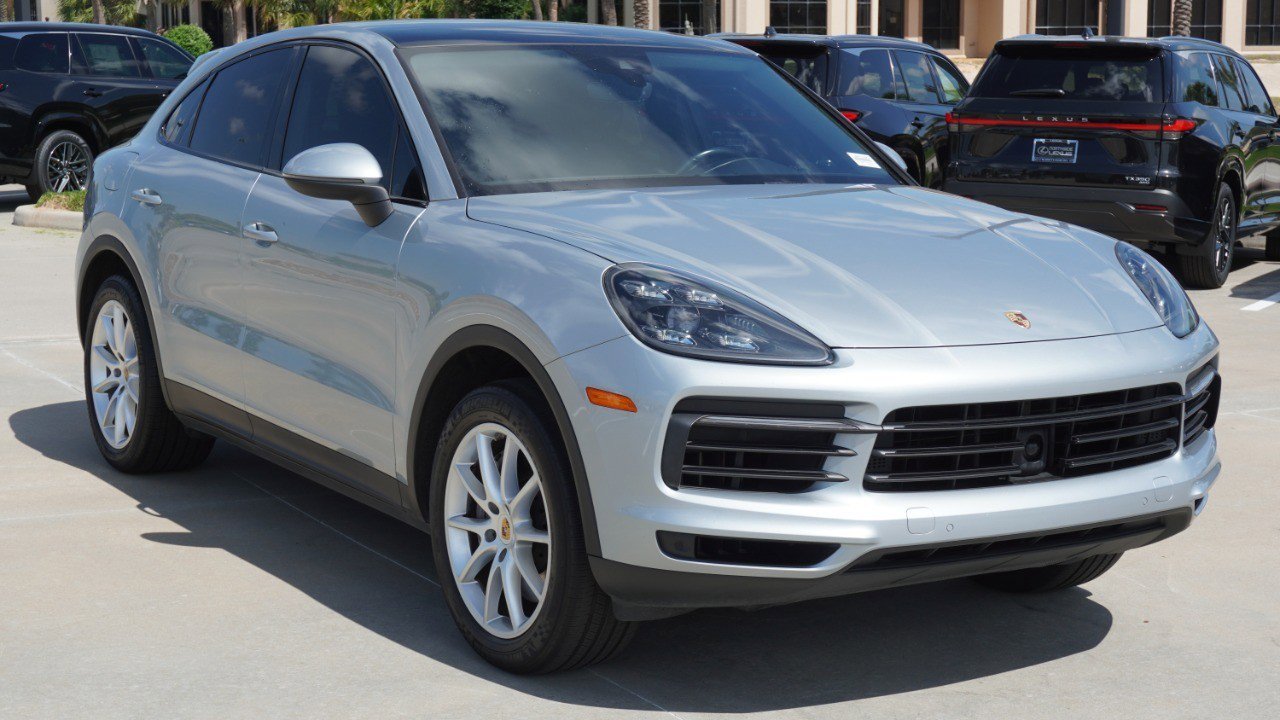 Used 2021 Porsche Cayenne Coupe AWD/4WD image 3