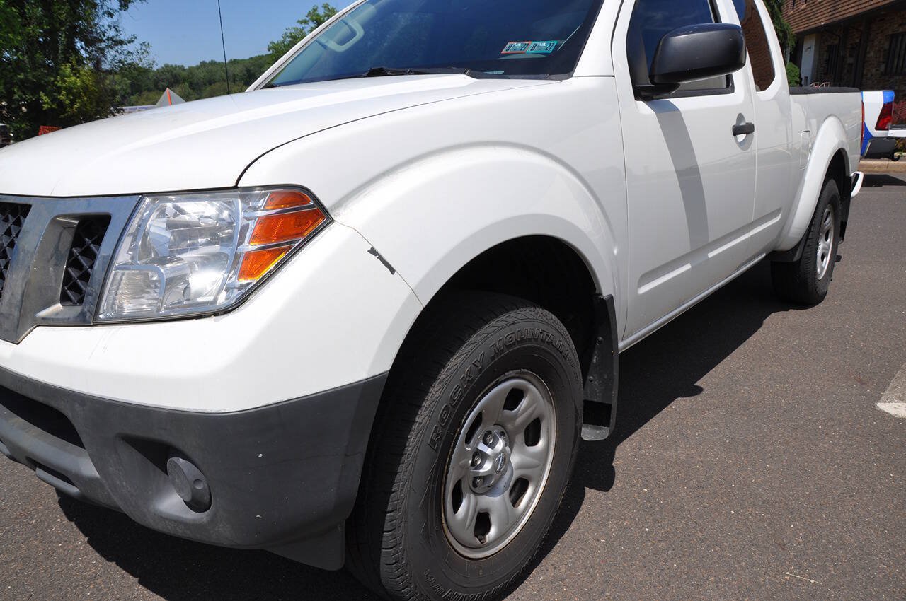 Used 2021 Nissan Frontier S AWD/4WD image 2