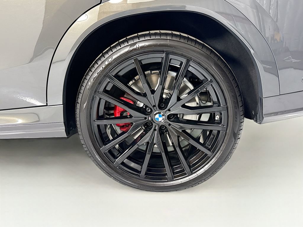 Used 2026 BMW X6 M60i image 32