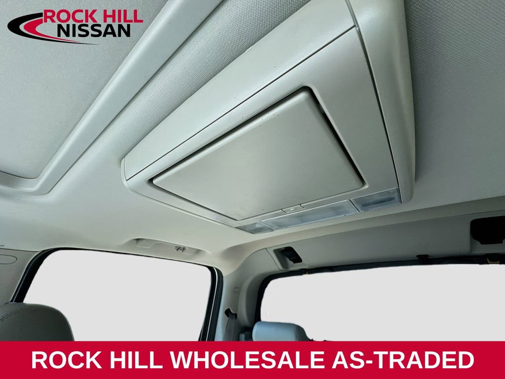 Used 2011 Chevrolet Avalanche LT AWD/4WD image 25