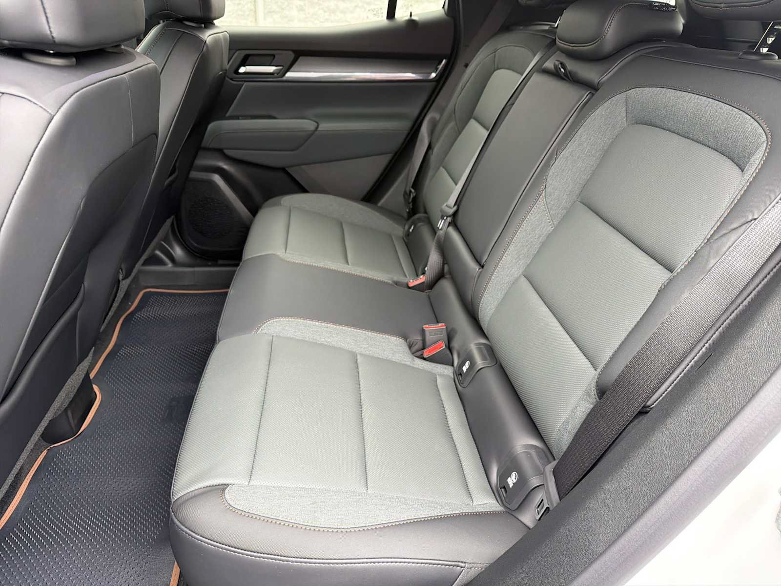 New 2027 GMC Terrain AT4 AWD/4WD image 24
