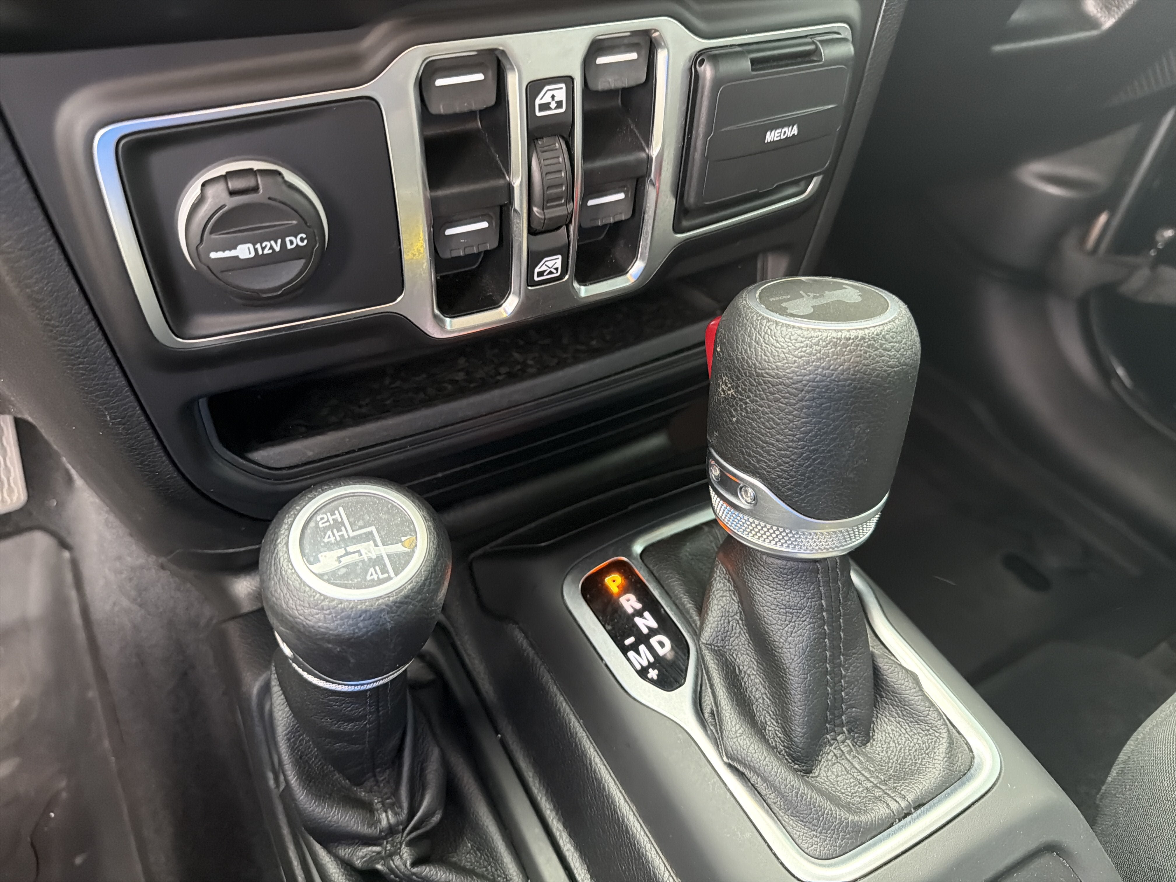 Used 2020 Jeep Wrangler Unlimited Sport AWD/4WD image 32
