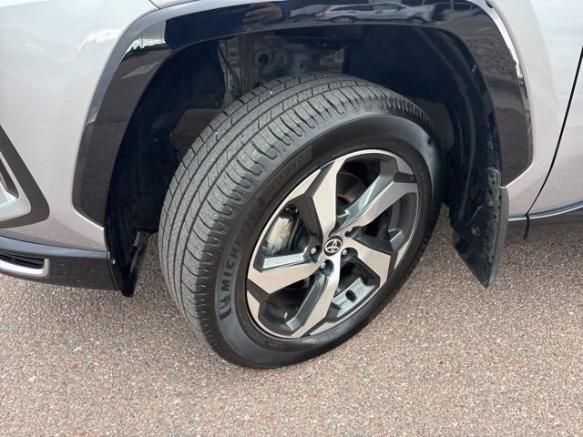 Used 2024 Toyota RAV4 SE w/ Weather & Moonroof Package AWD/4WD image 4