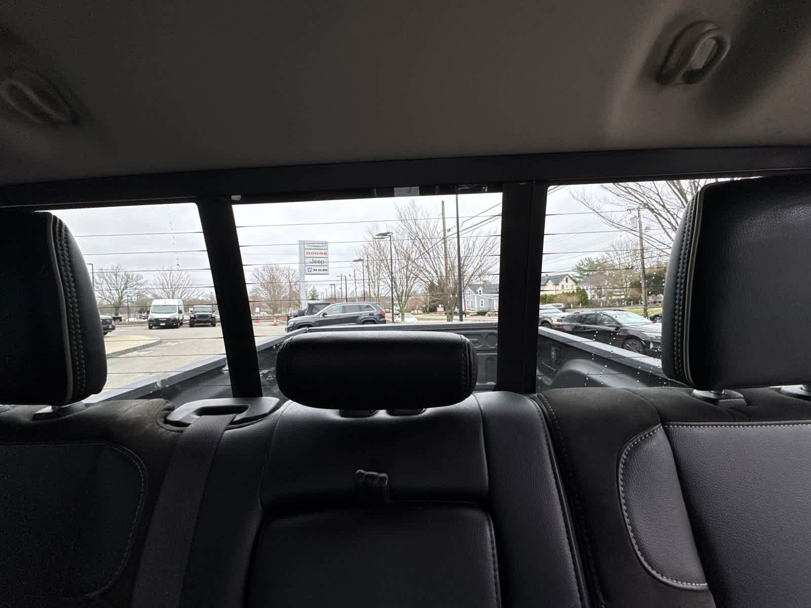 Used 2024 RAM 2500 Laramie image 32