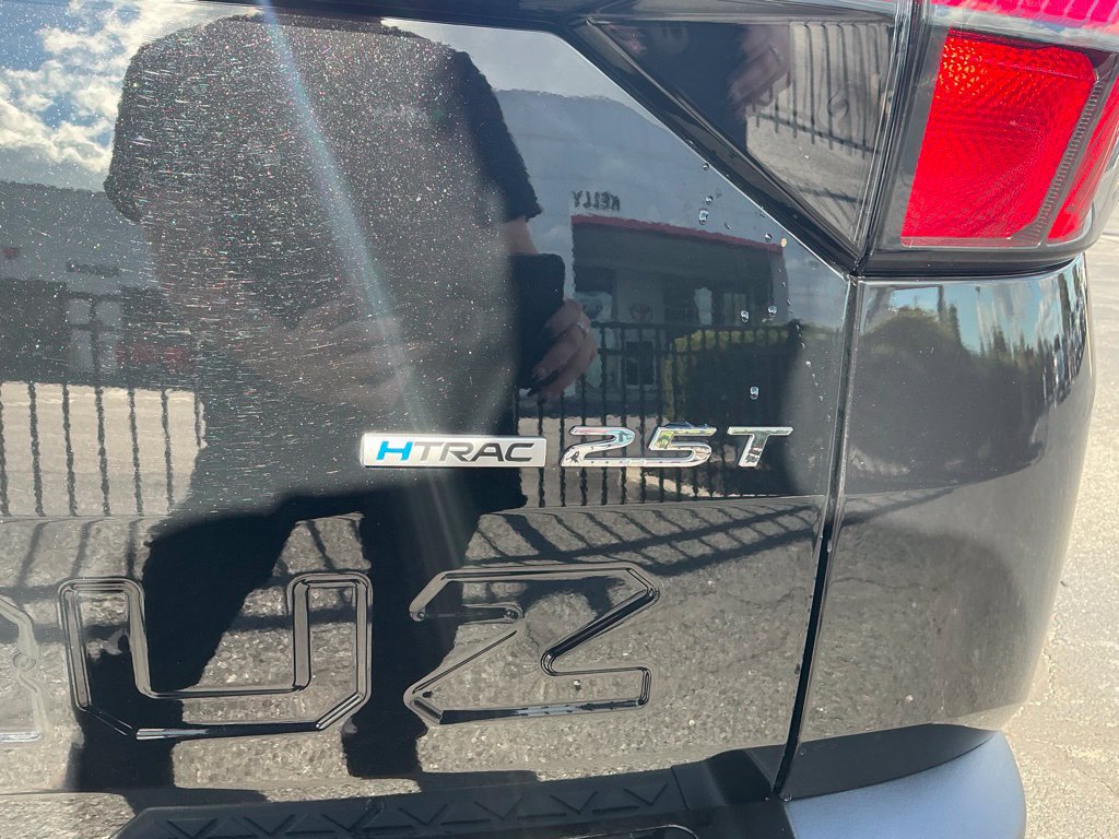 Certified 2025 Hyundai Santa Cruz Limited AWD/4WD image 6