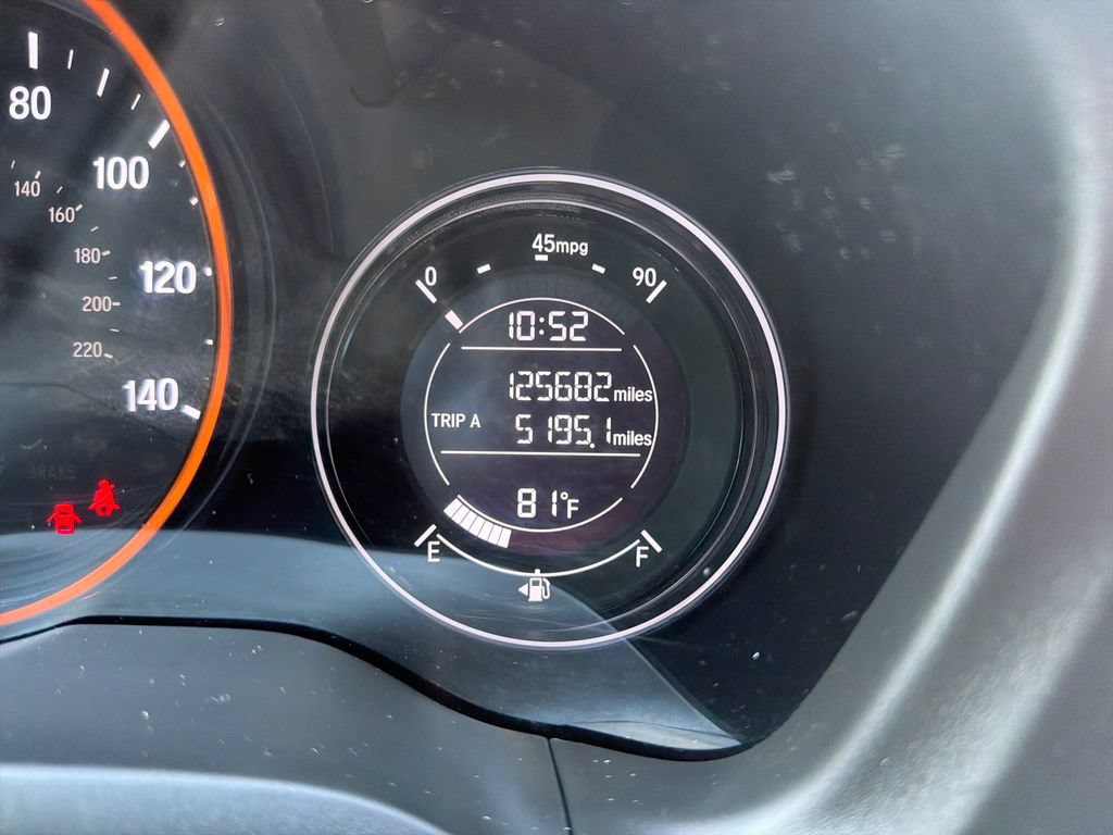 Used 2017 Honda HR-V EX image 16