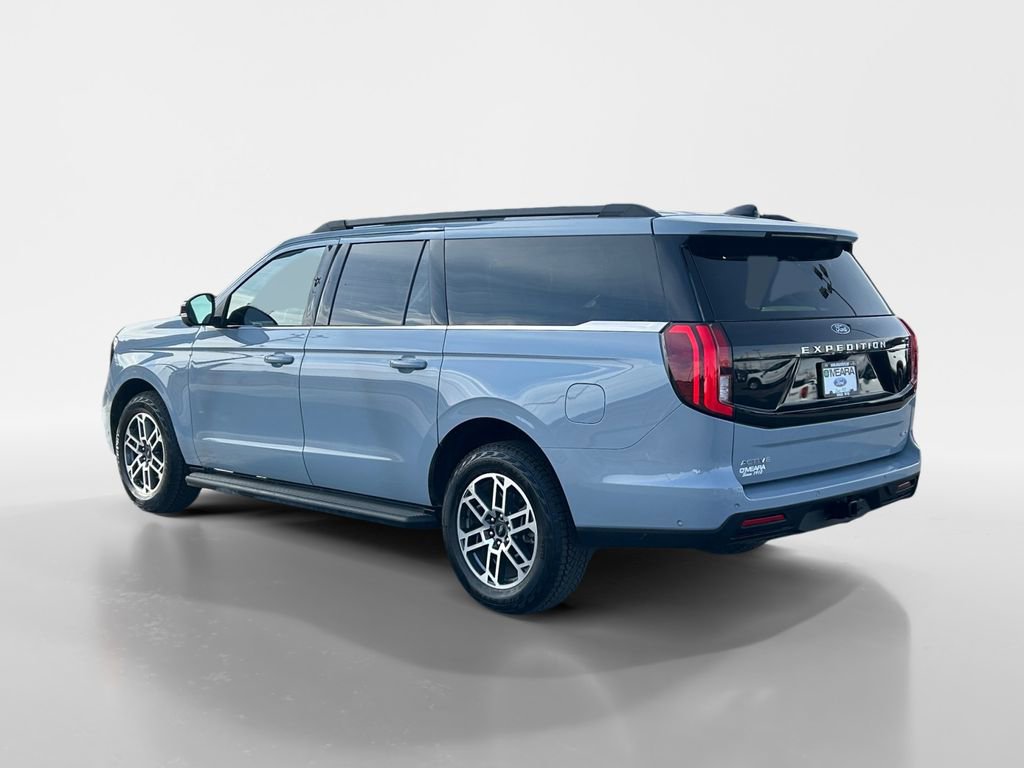 Used 2025 Ford Expedition Max Active image 3