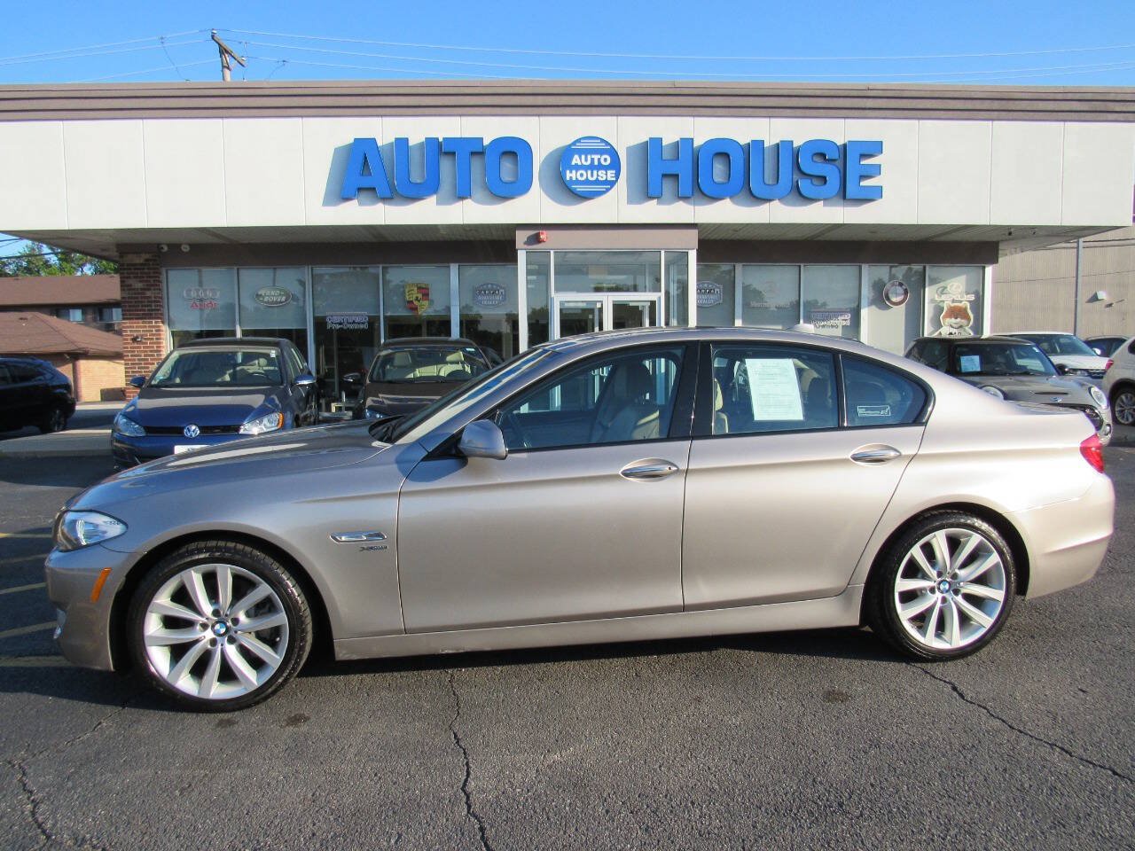 Used 2011 BMW 535i xDrive Sedan AWD/4WD image 3