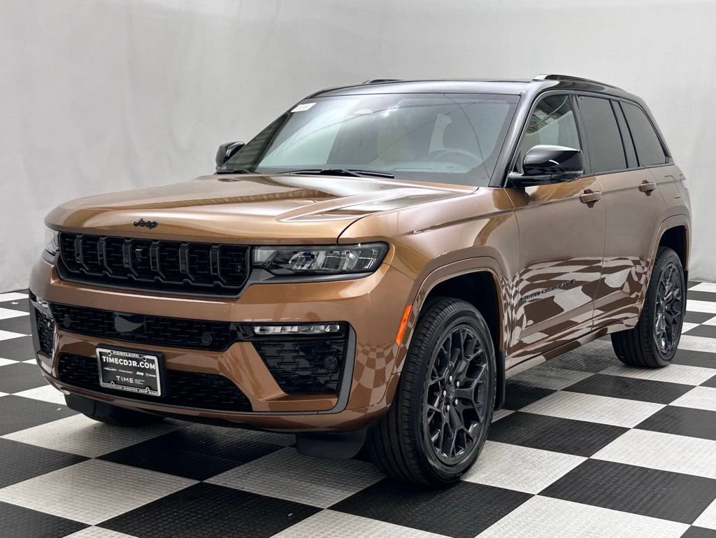 New 2026 Jeep Grand Cherokee Summit w/ Obsidian Package AWD/4WD image 4