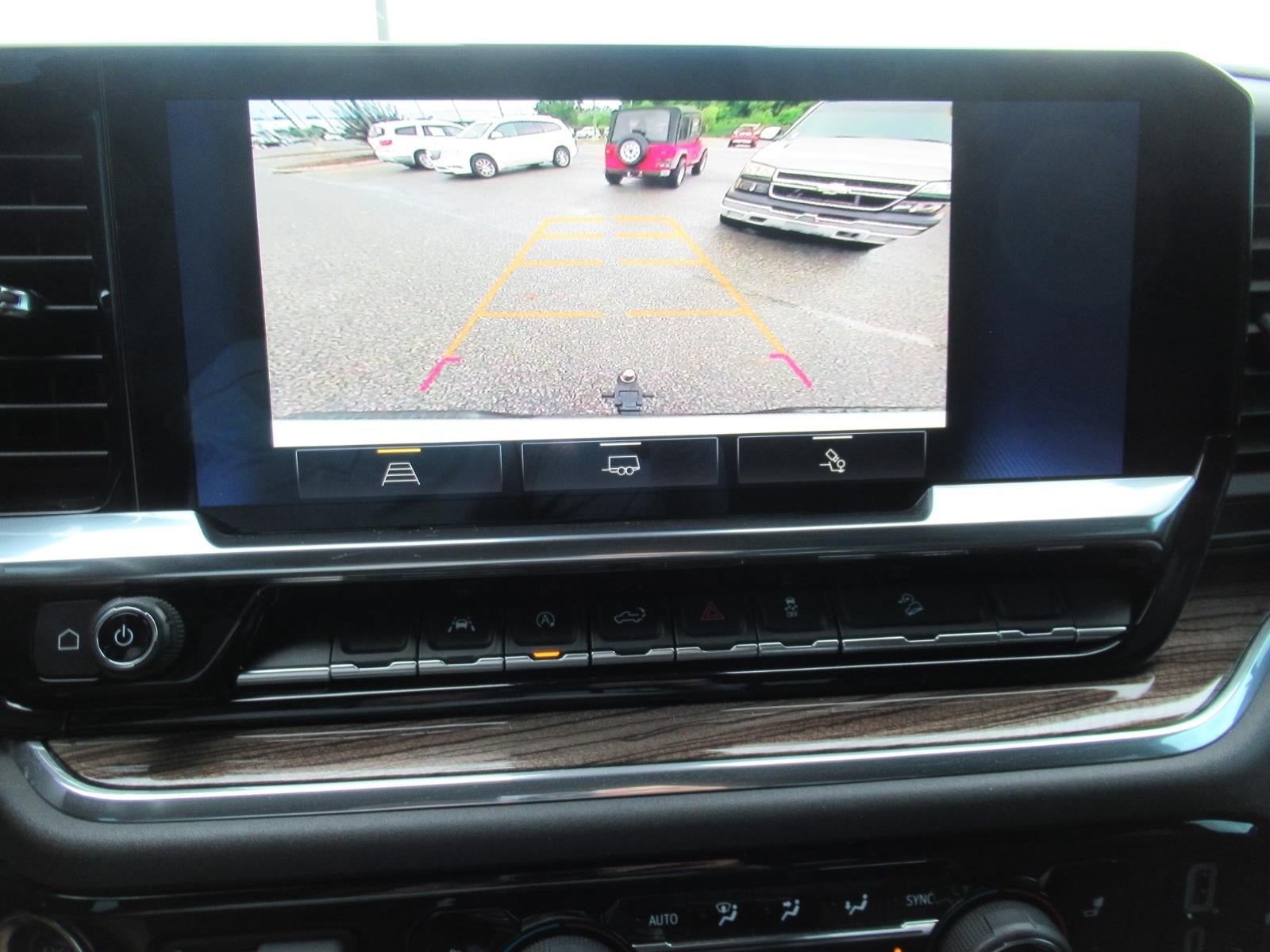 Used 2024 Chevrolet Silverado 1500 LT Trail Boss AWD/4WD image 32
