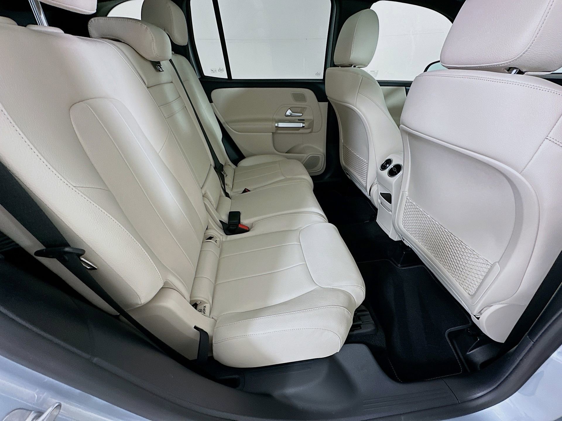 Used 2024 Mercedes-Benz GLB 250 image 29