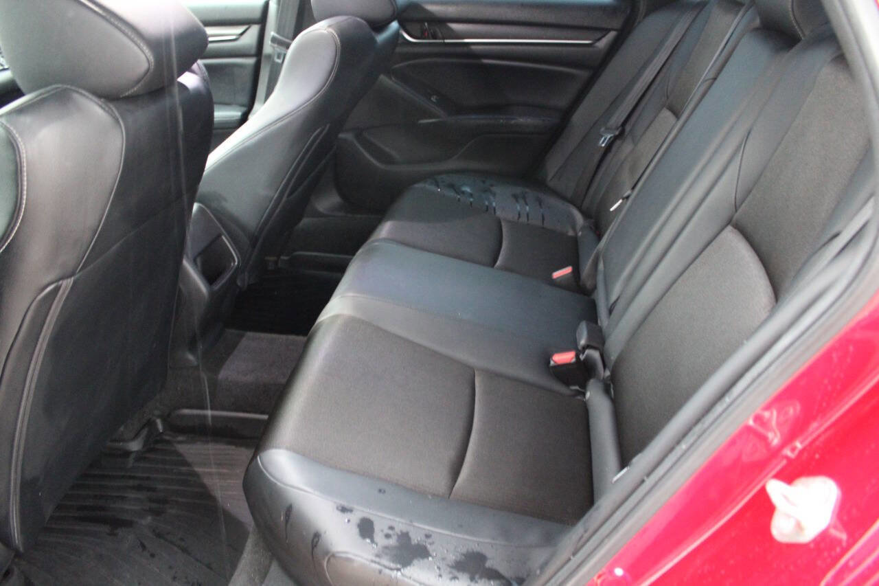 Used 2018 Honda Accord Sport image 10
