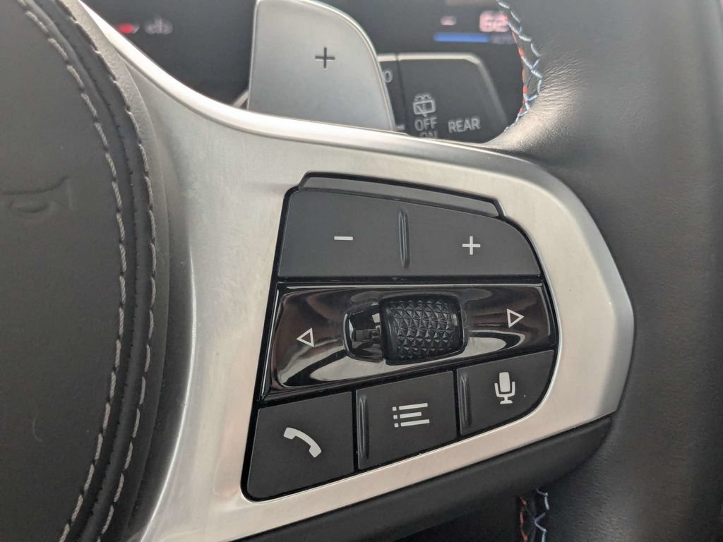 Used 2024 BMW X5 M60i AWD/4WD image 36