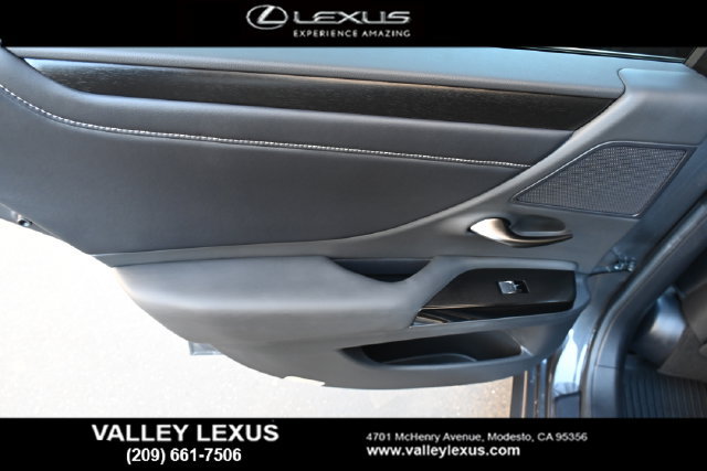 Certified 2025 Lexus ES 300h w/ Premium Package FWD image 17