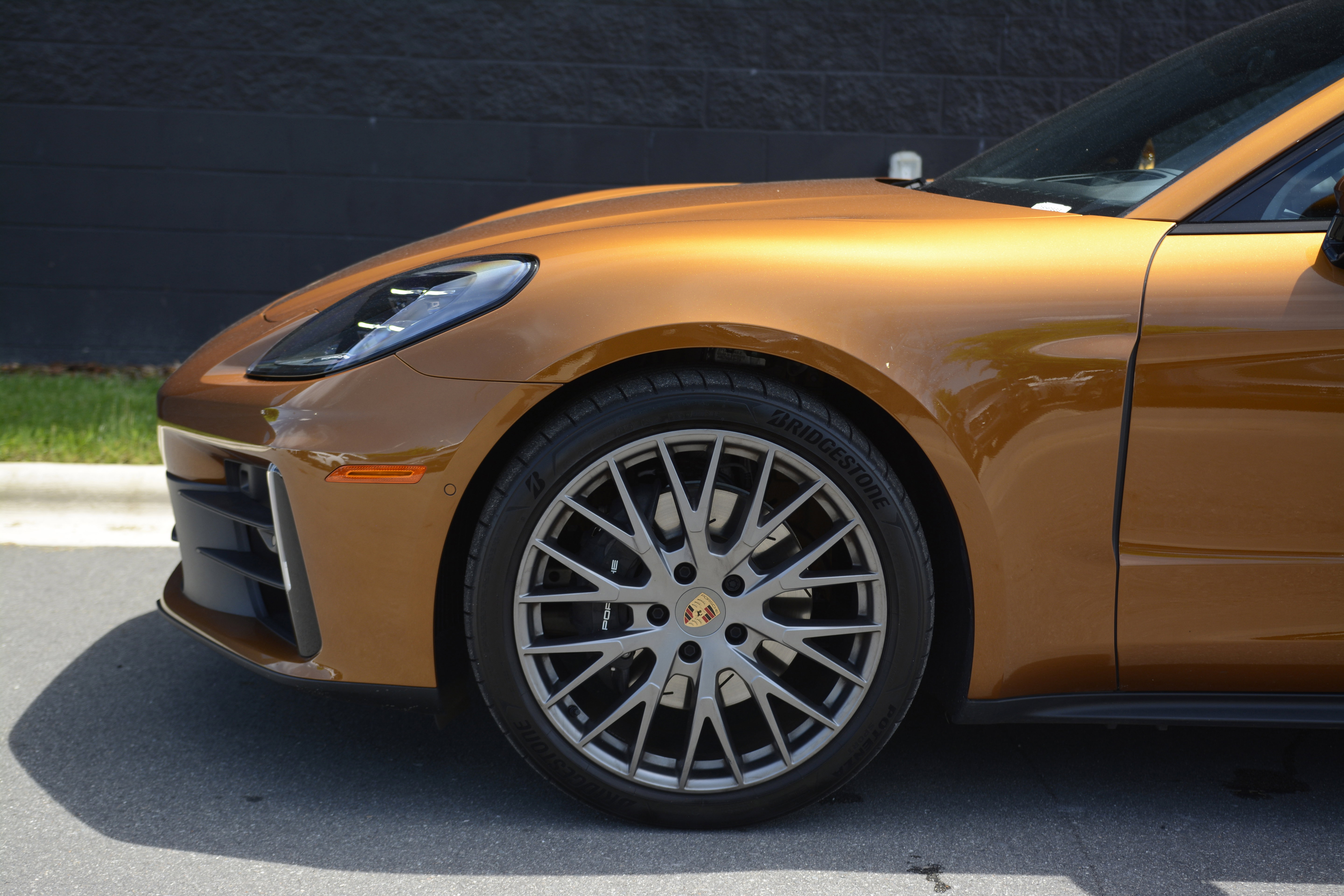 Certified 2025 Porsche Panamera 4 AWD/4WD image 37