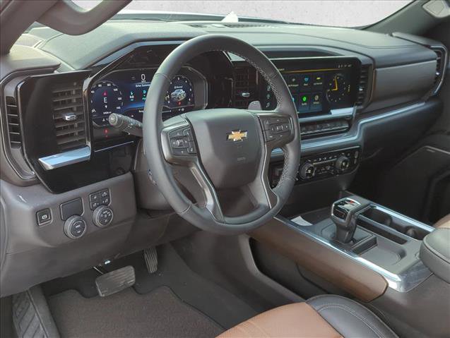 Used 2024 Chevrolet Silverado 1500 High Country image 10