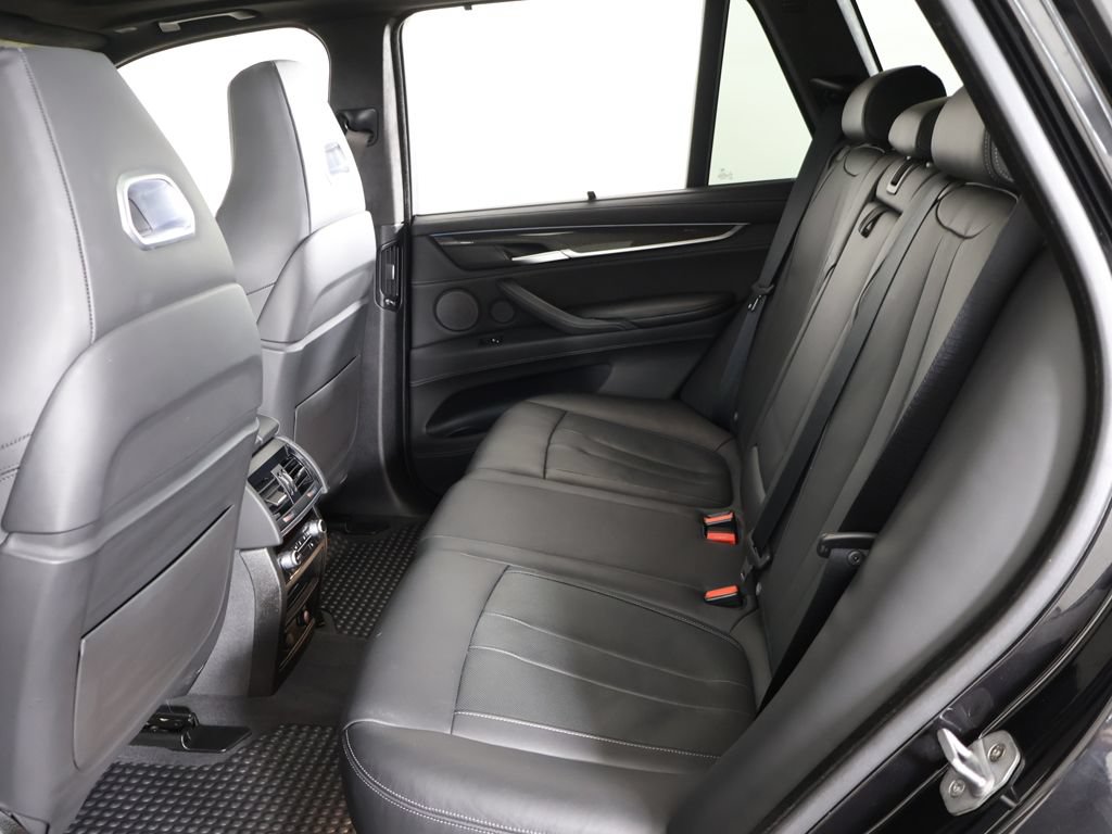 Used 2018 BMW X5 M AWD/4WD image 39