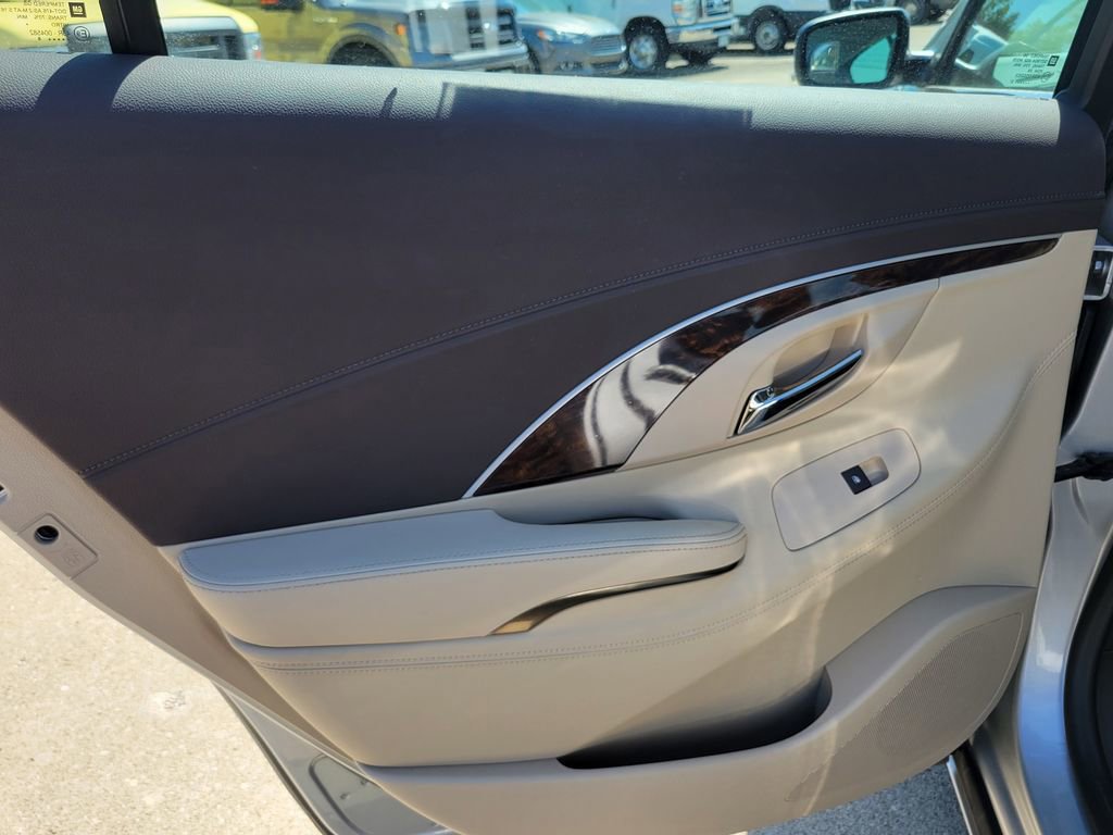 Used 2016 Buick LaCrosse Sport Touring FWD image 43