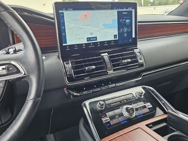 Certified 2023 Lincoln Navigator L Reserve image 9