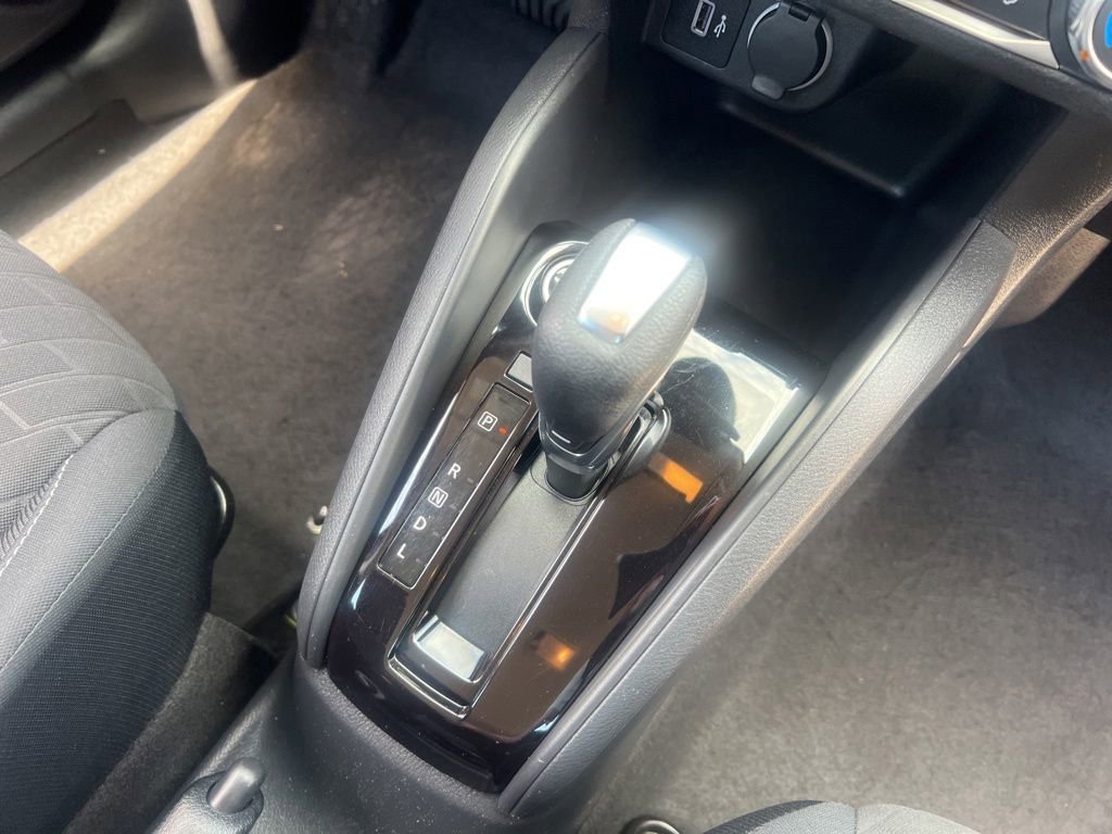 Used 2022 Nissan Kicks S FWD image 23