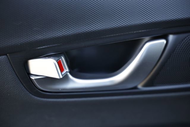 Used 2023 Hyundai Kona Limited image 15