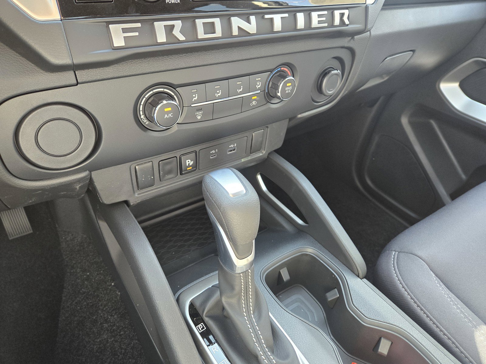 New 2026 Nissan Frontier SV w/ Tow Package RWD image 15